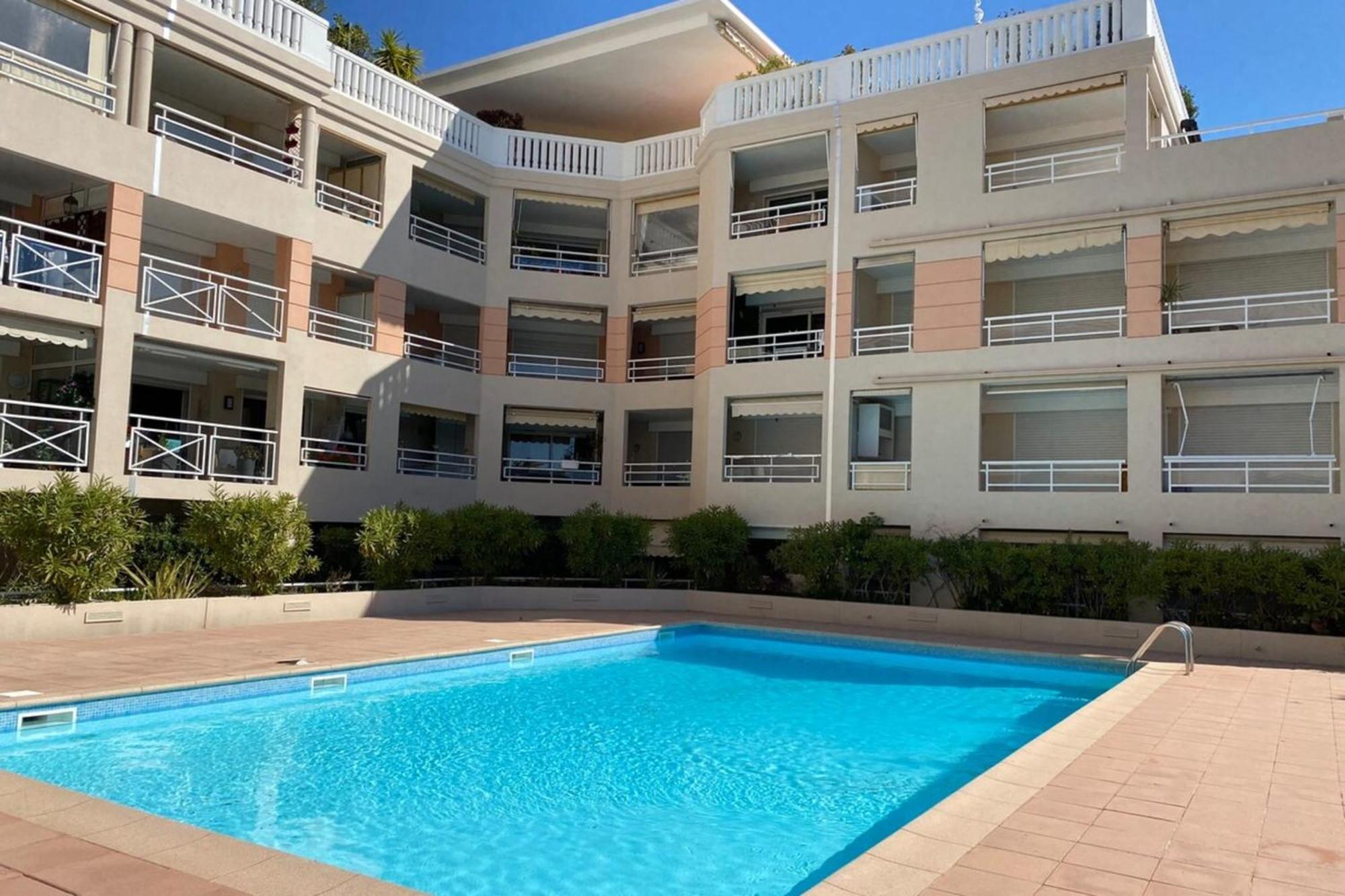 06Ai - Beautiful Renovated Studio - Sea And Pool View Vallauris Exterior photo