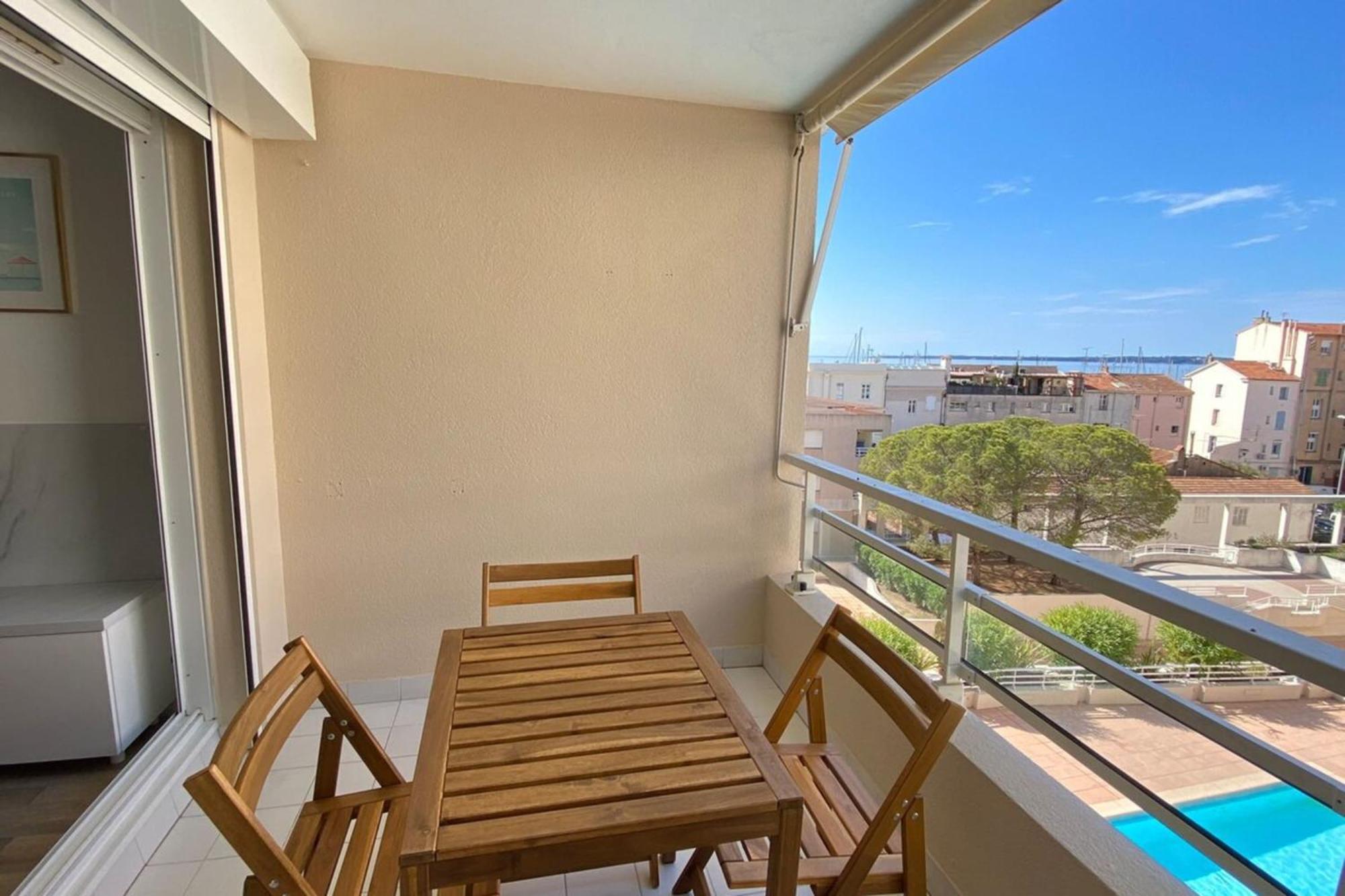 06Ai - Beautiful Renovated Studio - Sea And Pool View Vallauris Exterior photo