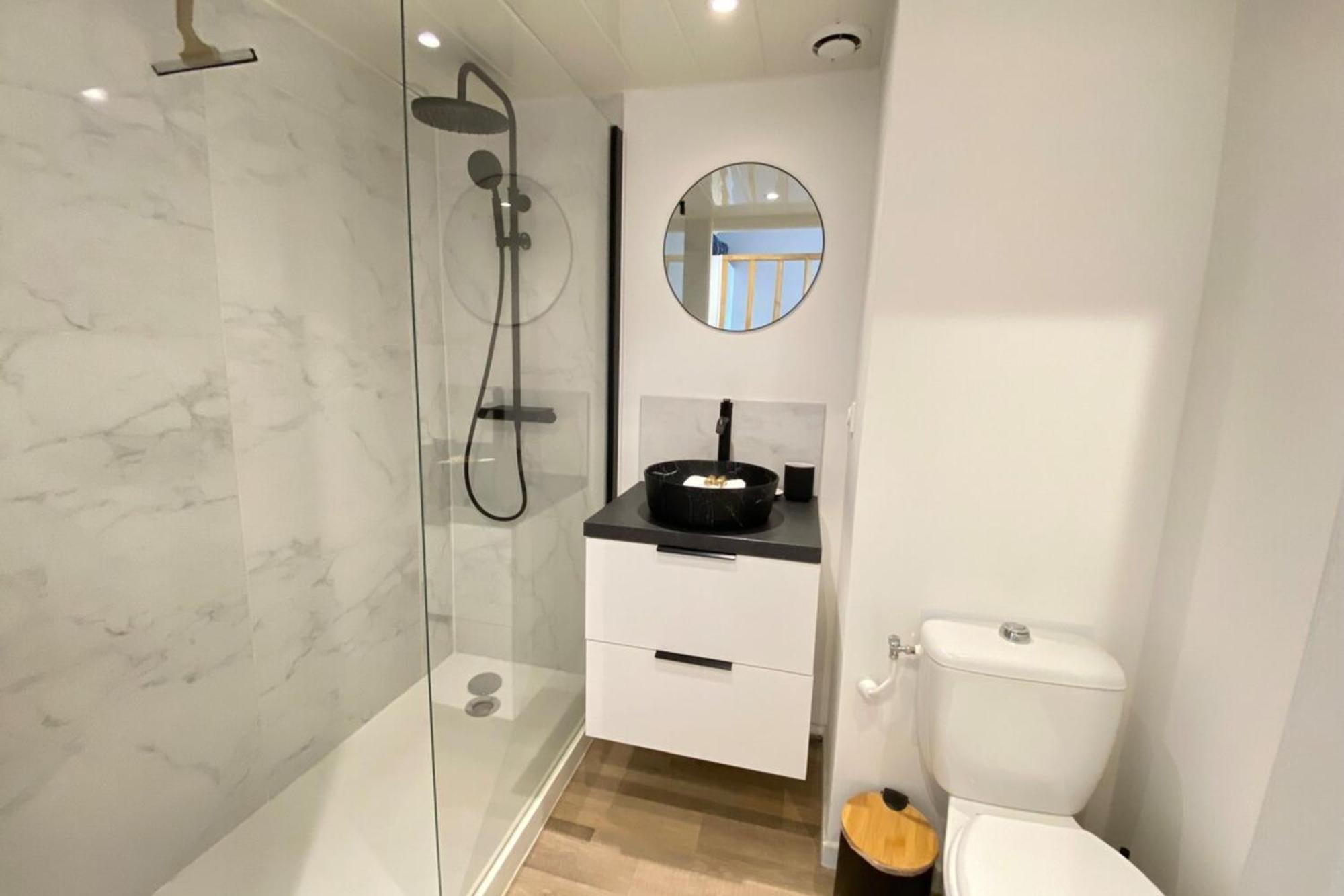 06Ai - Beautiful Renovated Studio - Sea And Pool View Vallauris Exterior photo
