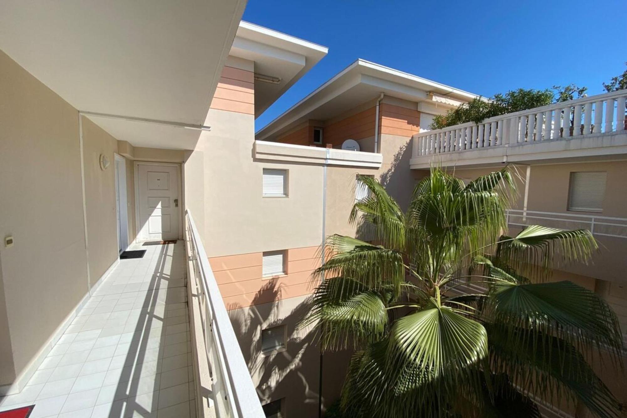 06Ai - Beautiful Renovated Studio - Sea And Pool View Vallauris Exterior photo